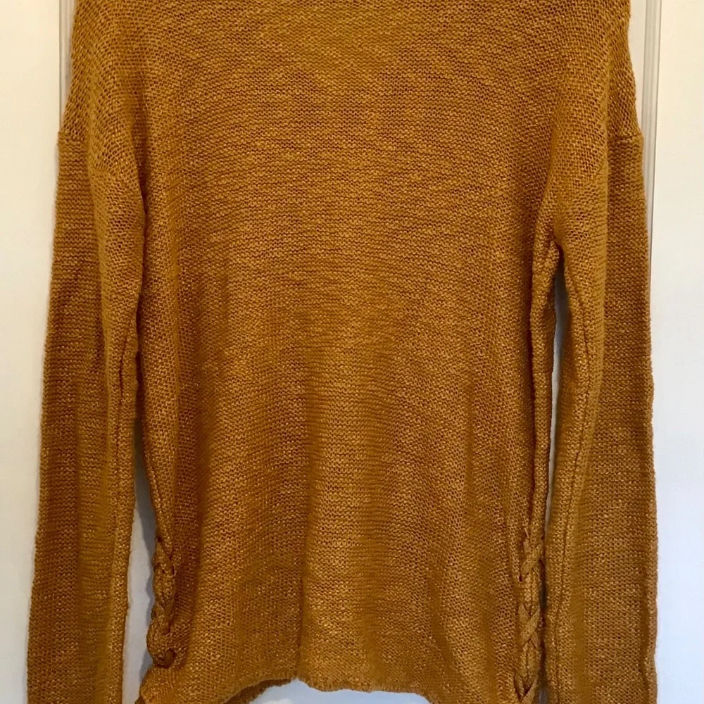 Jolt Women’s Gold V-Neck Sweater Side Ties Size Large - Picture 5 of 7